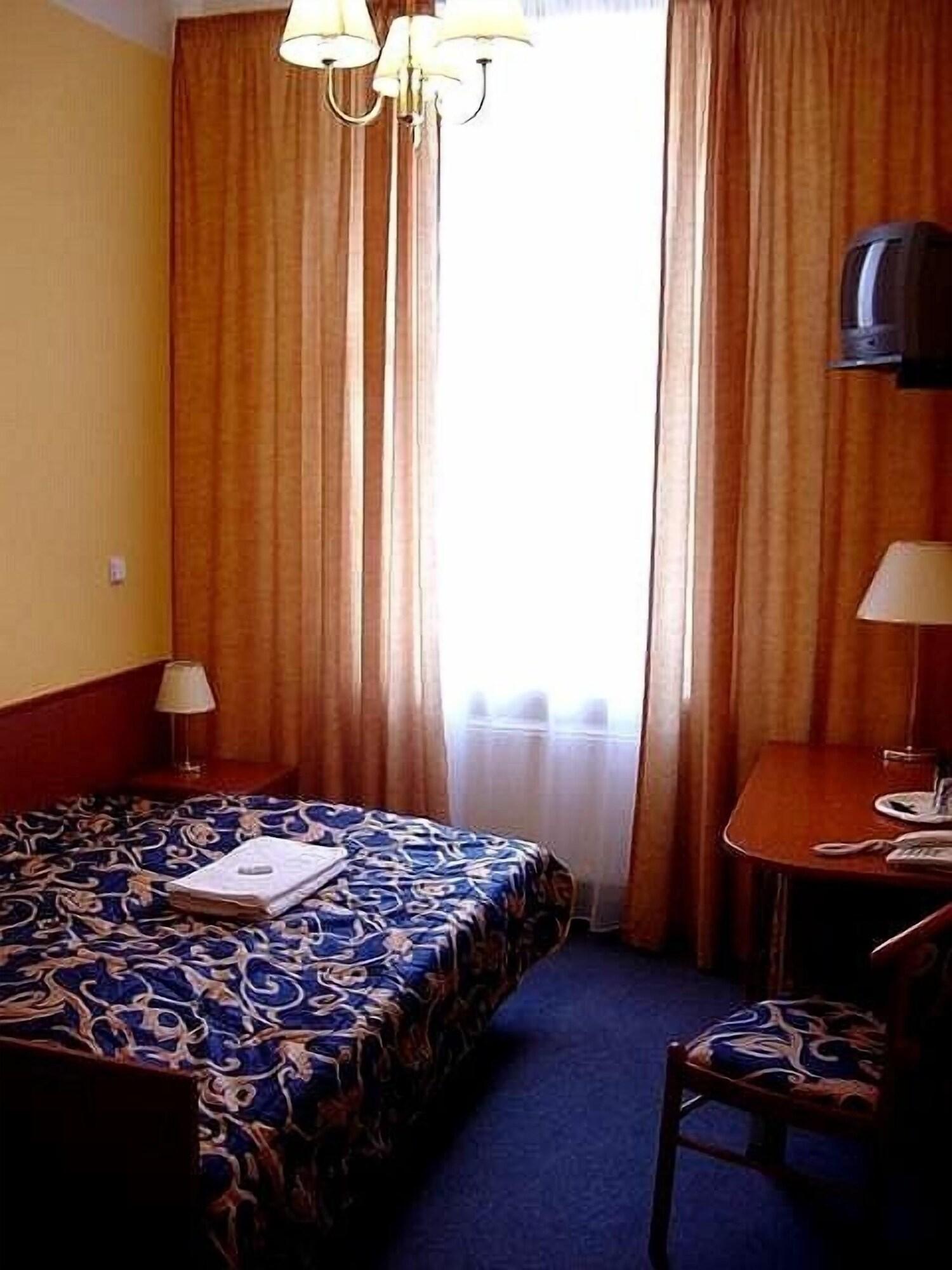 Hotel Modena Karlovy Vary Esterno foto